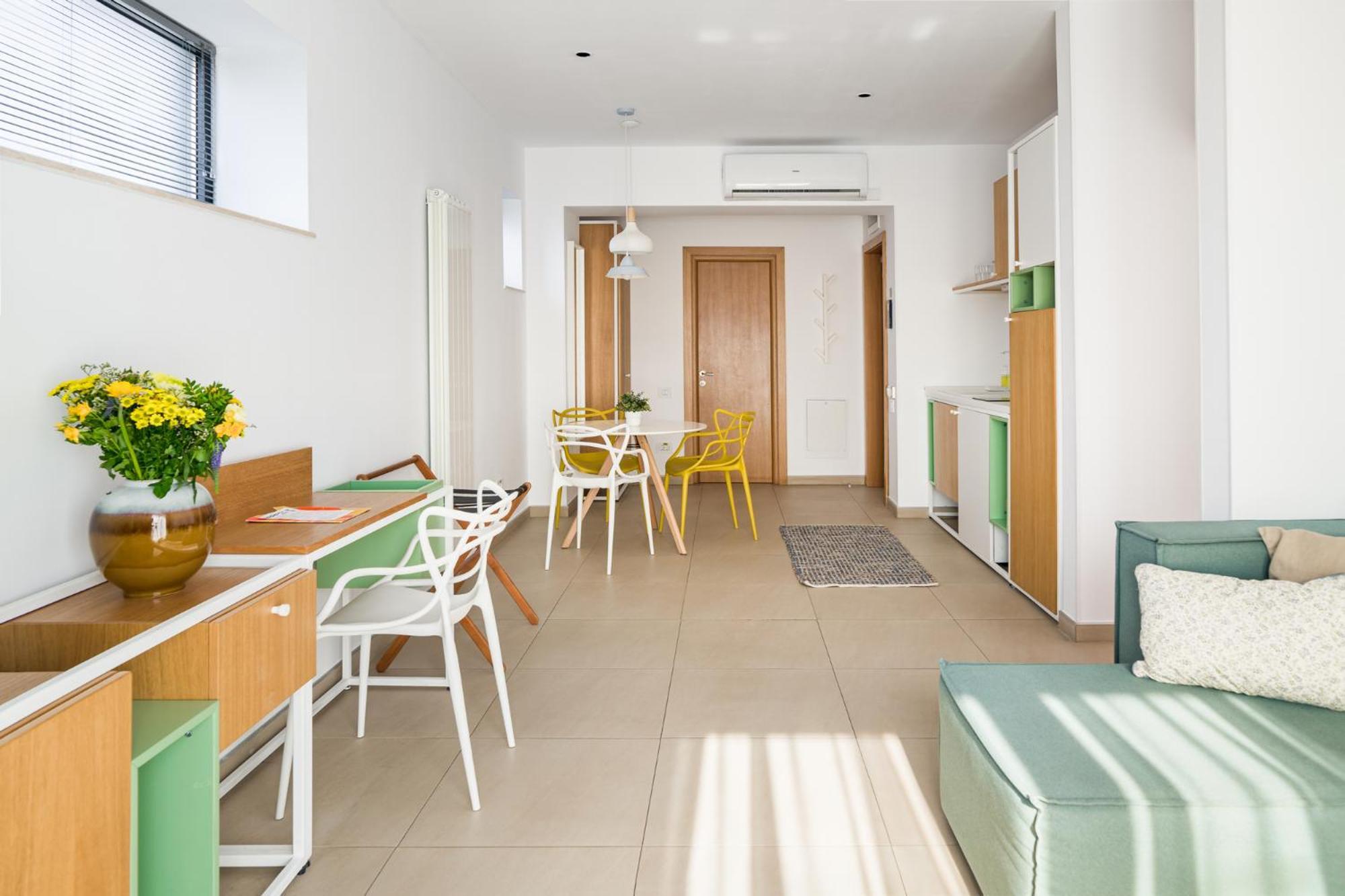 Riva Mamaia Beach Aparthotel Ruang foto