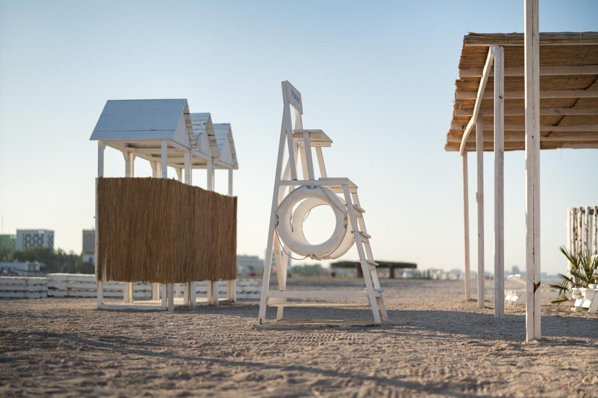 Riva Mamaia Beach Aparthotel Bagian luar foto