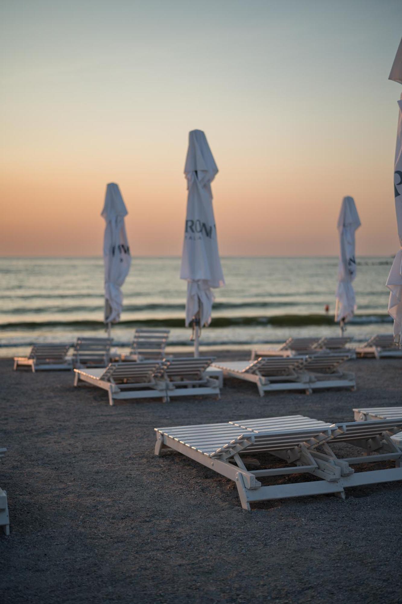 Riva Mamaia Beach Aparthotel Bagian luar foto